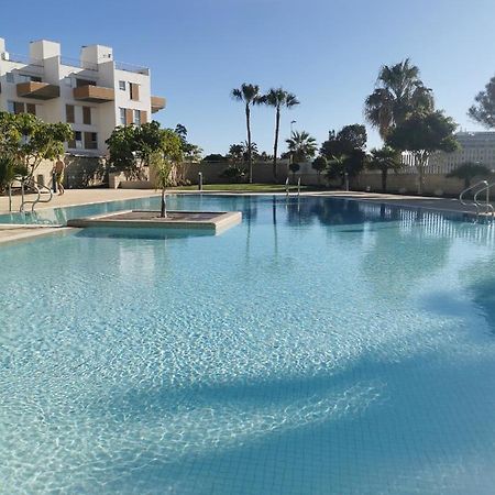 Modern Seafront Flat With A Private Garage Apartment El Medano  Bagian luar foto